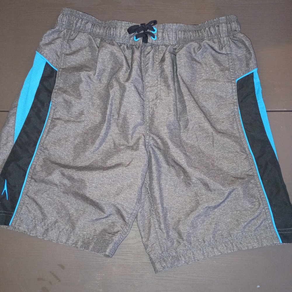 Speedo Men's Gray Bathing Shorts With Mesh Lining.  Nearly NEW LG. 34-38"